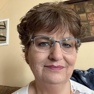 Meet your Posher, Kara